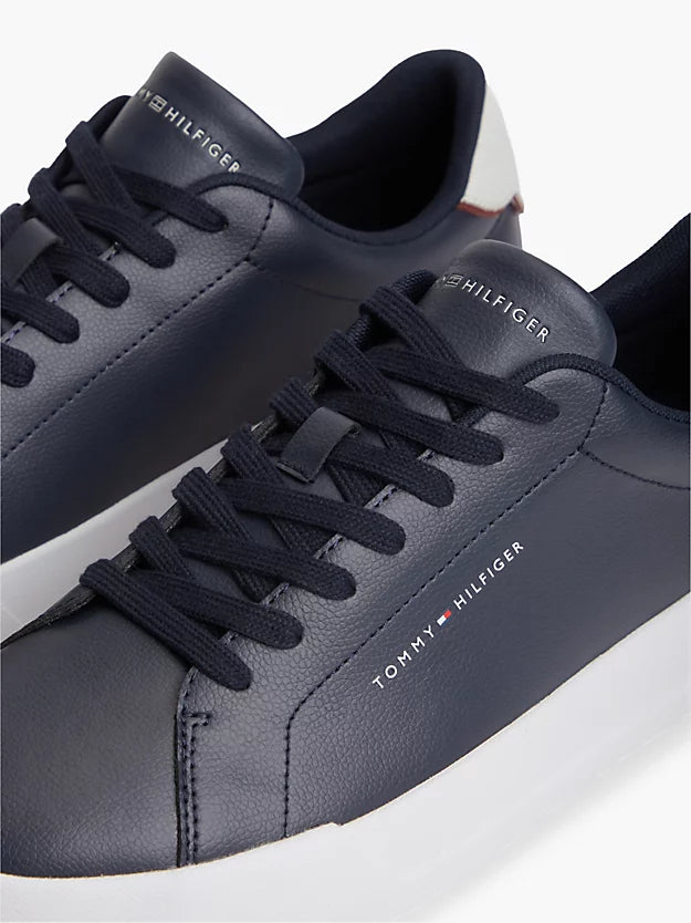 Logo Court Trainers WiLeather