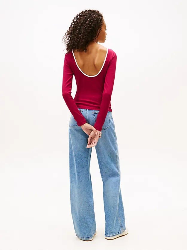 Scoop Back Slim Long Sleeve T-Shirt