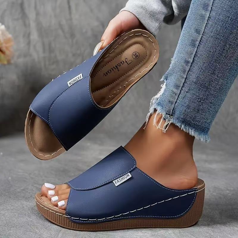 Claques confortables avec soutien de la voûte plantaire - Sandales unies respirantes pour femme